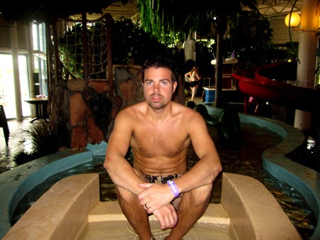 Micke ser ut att ha jättekul ;)