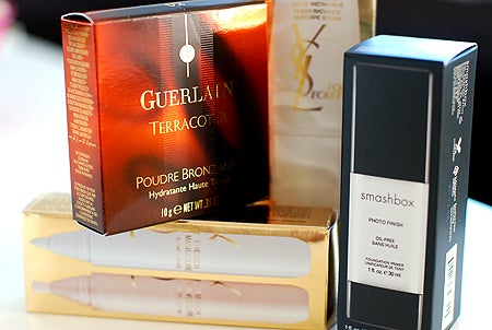 Och lite nytt smink som jag beställde från taxfreen :). Mirakel krämer som lovar både det ena och andra, terracottarouge och fransk manikyr i smarta penslar.