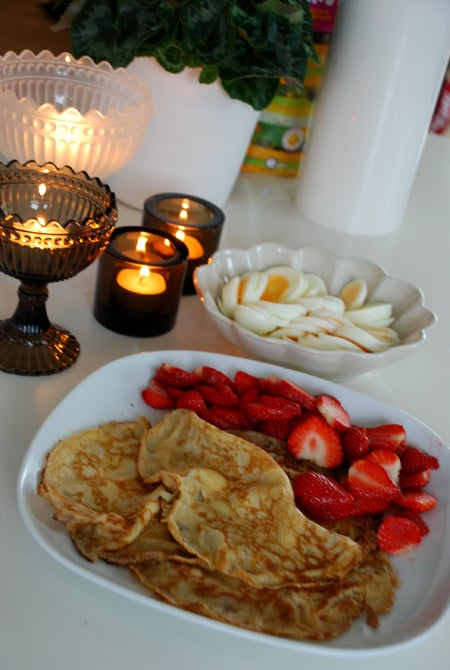 Söndagsfrukost och nya Iittala skålar + ljuslyktor