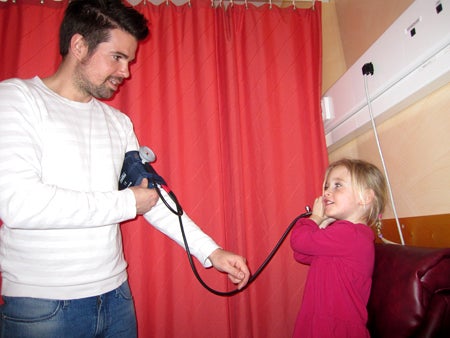 Bäst att kolla pappa oxå. Frisk som en nötkärna!