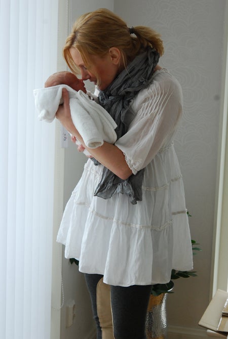 Tunika och tights Lindex, scarf H&M. Sebbelutten har mysdress från H&M.