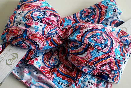 Riktigt härligt material och fin passform. Man får vad man betalar för.. 