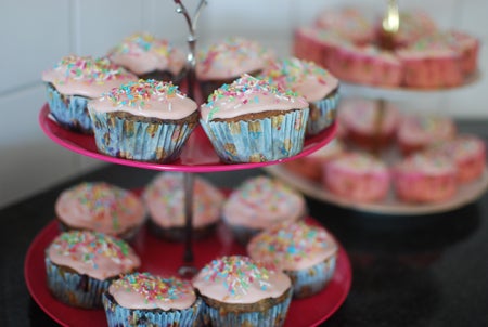 Anne hade bakat söta små cupcakes
