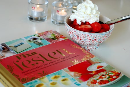 Ny festlig kokbok till samlingen. 