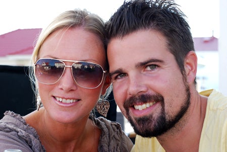 Glada sommarfirare som njuuuter av det fina vädret. Vilka sommarkvällar!!