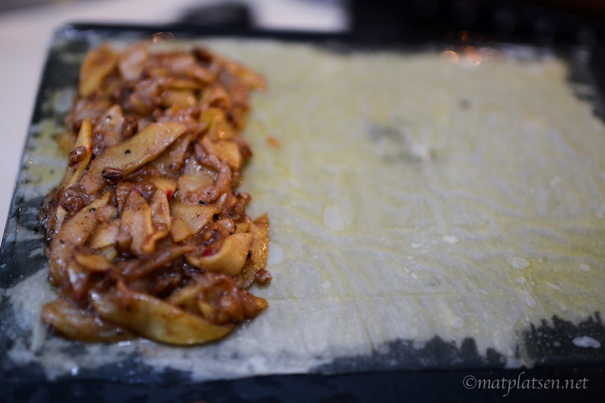 Filodeg penslas med smör