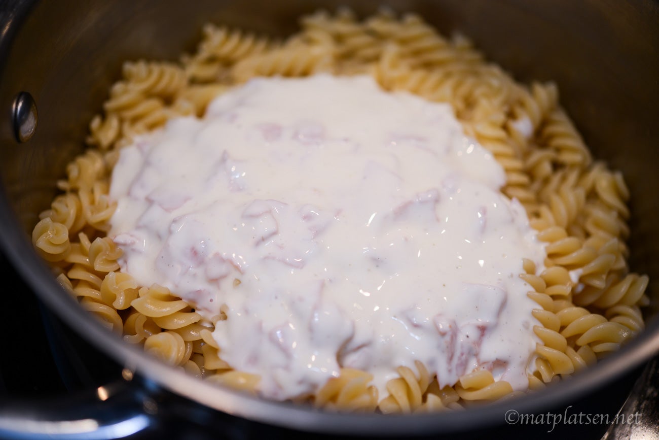 kramig-skinksas-med-pasta