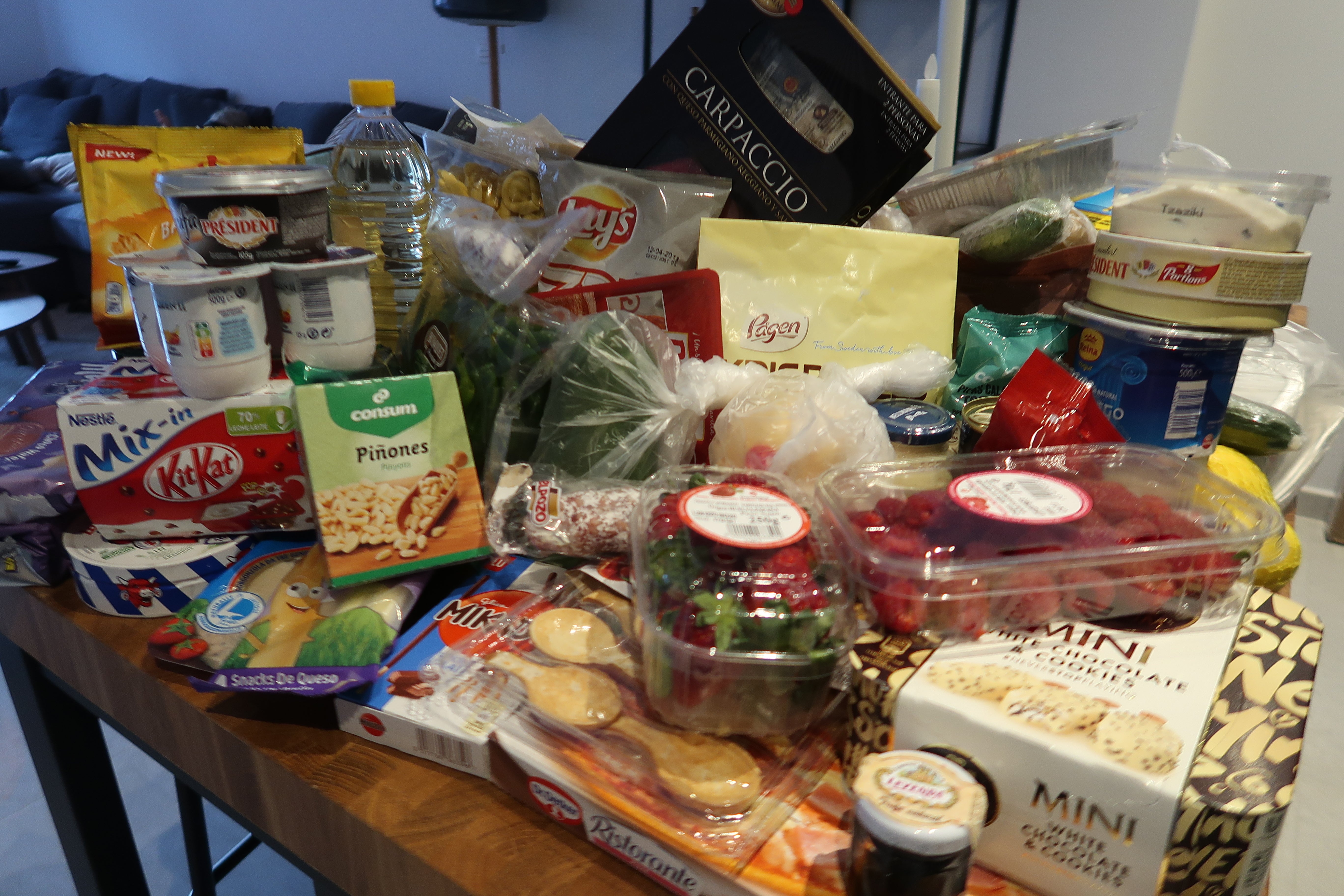 4A7DFECC-705A-4675-B126-FC77B7D913CA