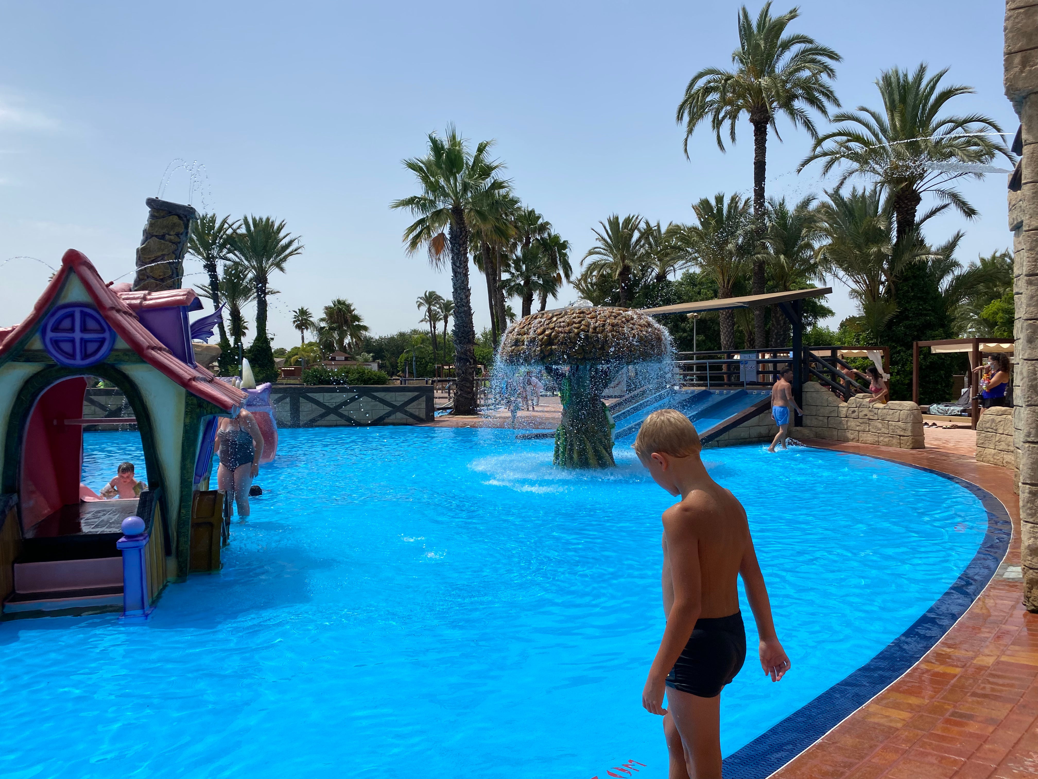 93F84230-758C-457A-94A9-396D09C36A0E