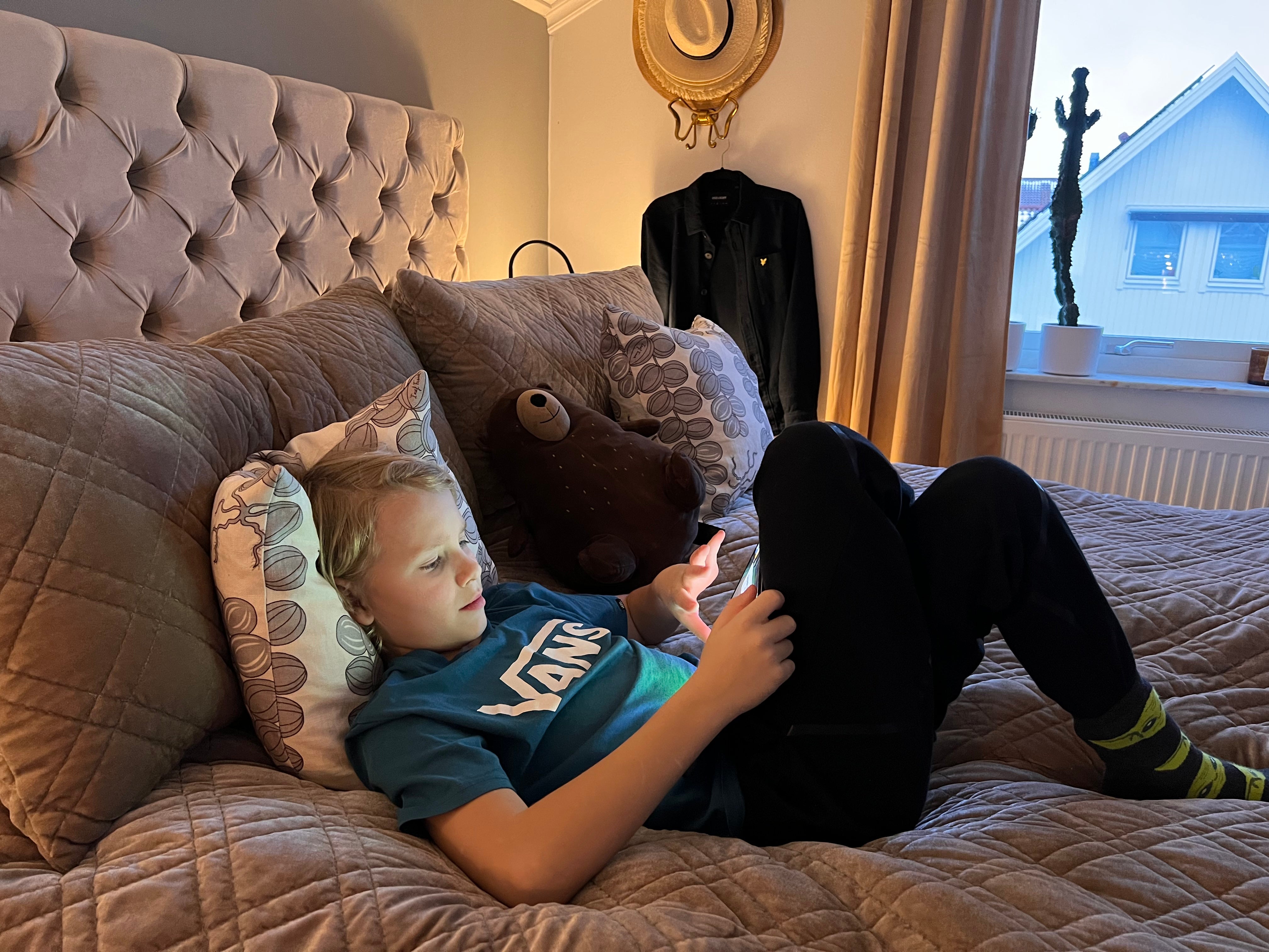 7431B7DE-7B3C-4FAF-9A1D-333B168445C1