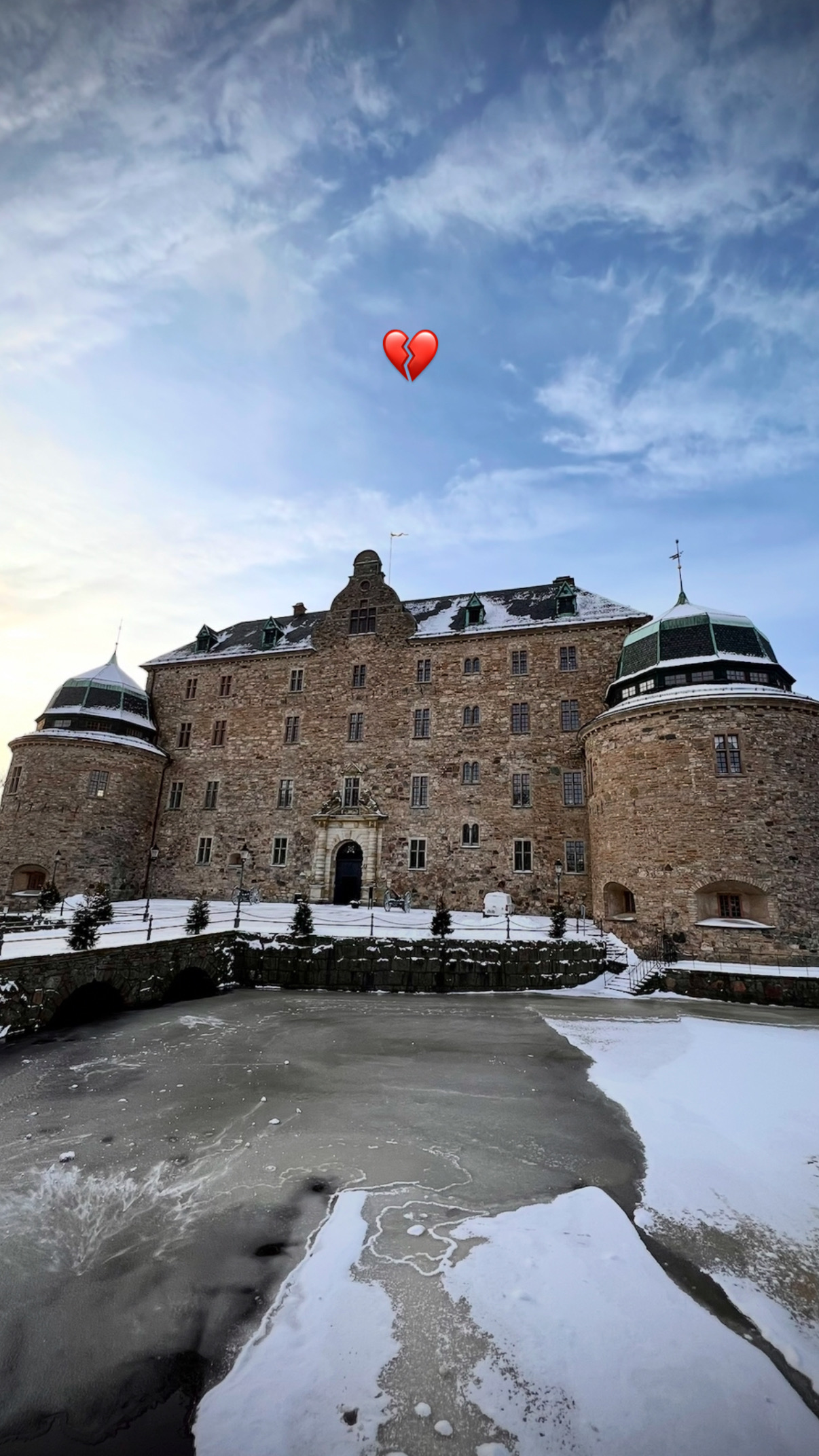 5827785C-4A99-41D0-A5C0-7E1302960A0A