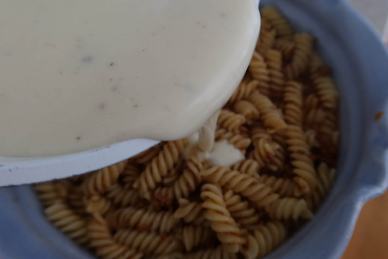 Bechamelsås till pastagratäng