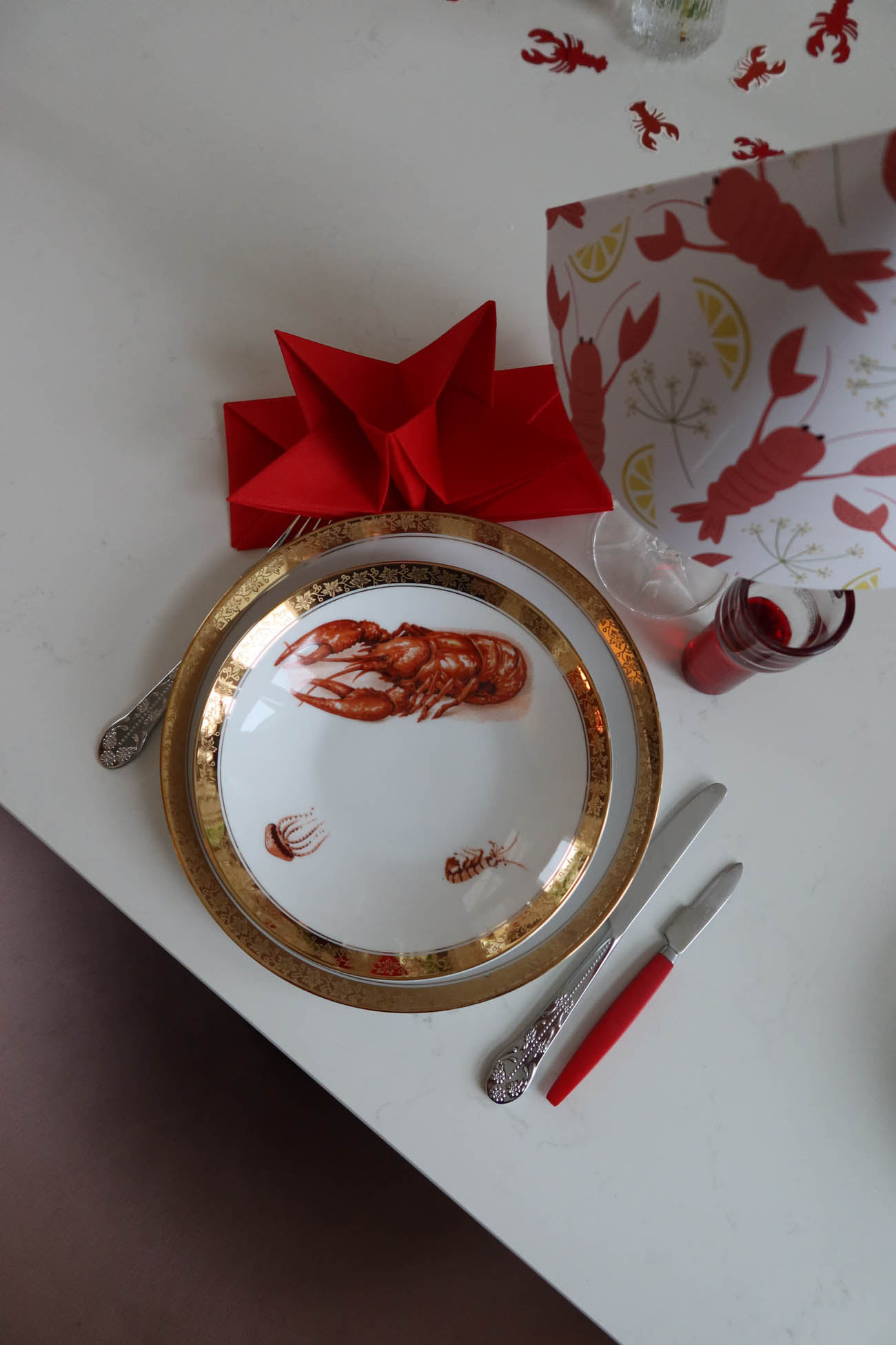 Kräftservis på kräftskiva – Matplatsen