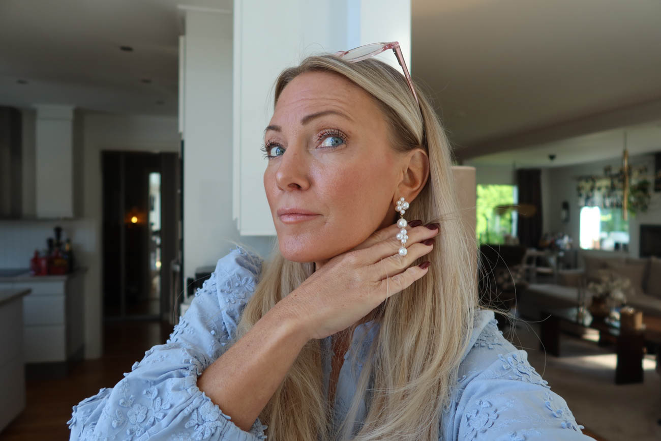 Croissanthalsband från Ellos