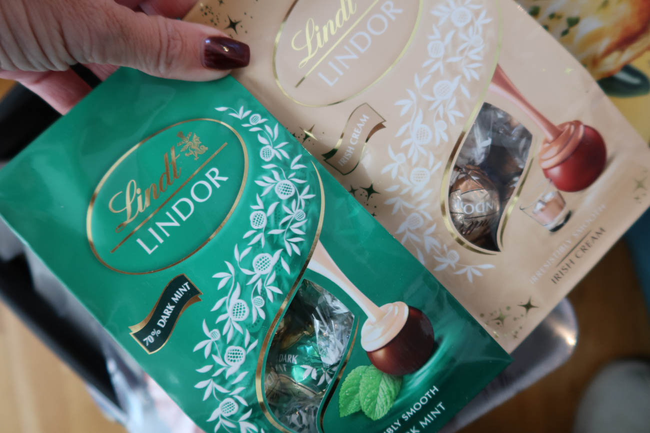 Godisskål och smått och gott i köket