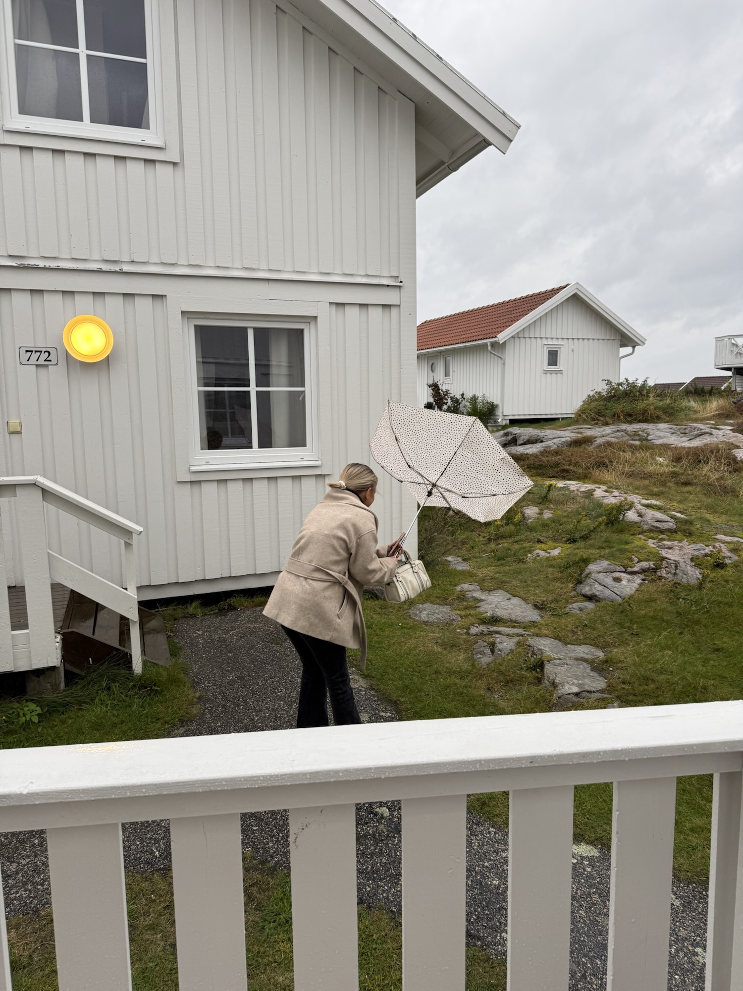 Havsbastu vid Tanumstrand i stormen Amy