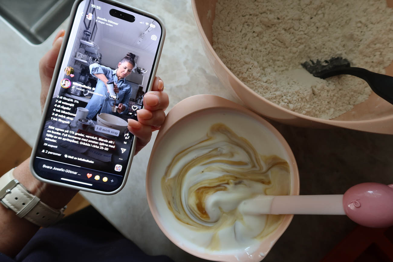 Kavring i form av små limpor – nygräddade