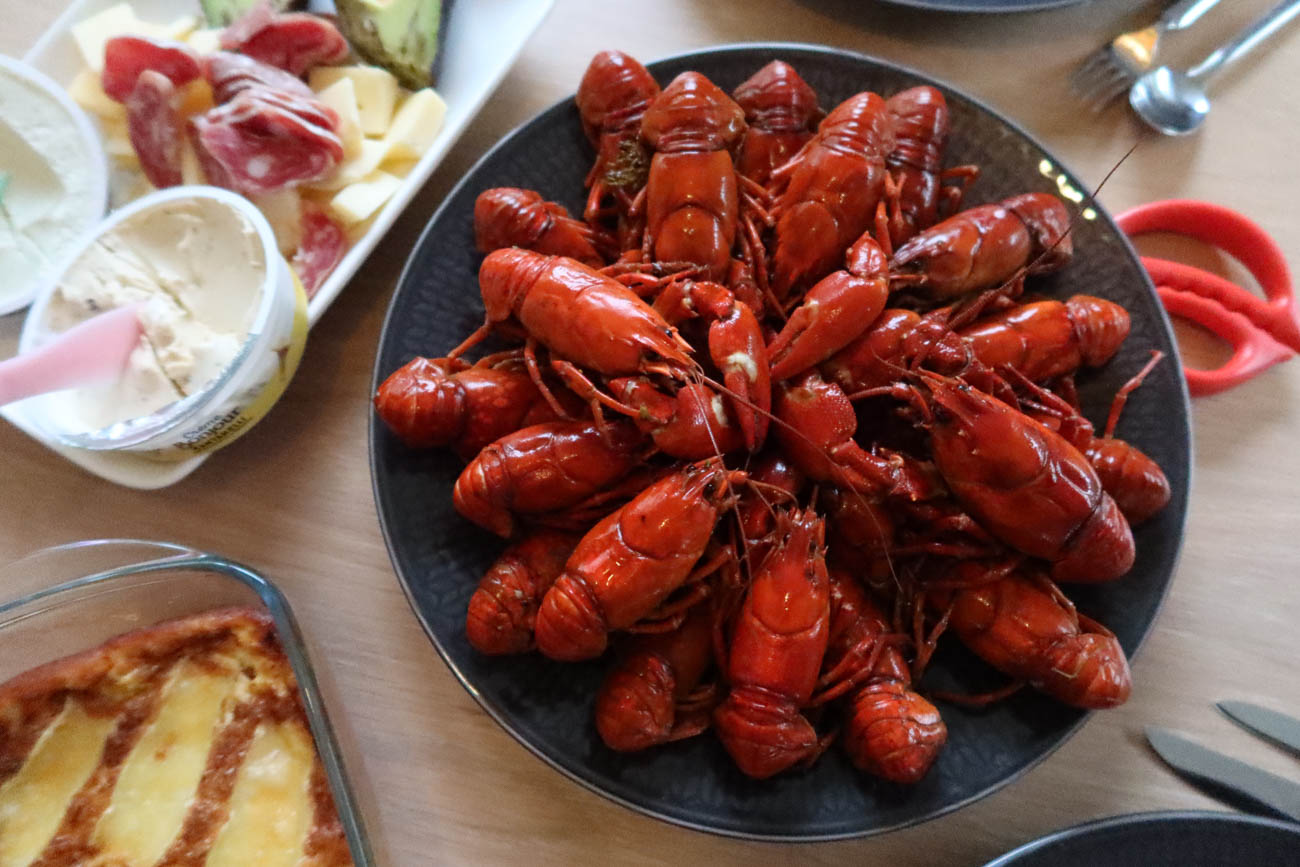 Kräftskiva med brieostpaj