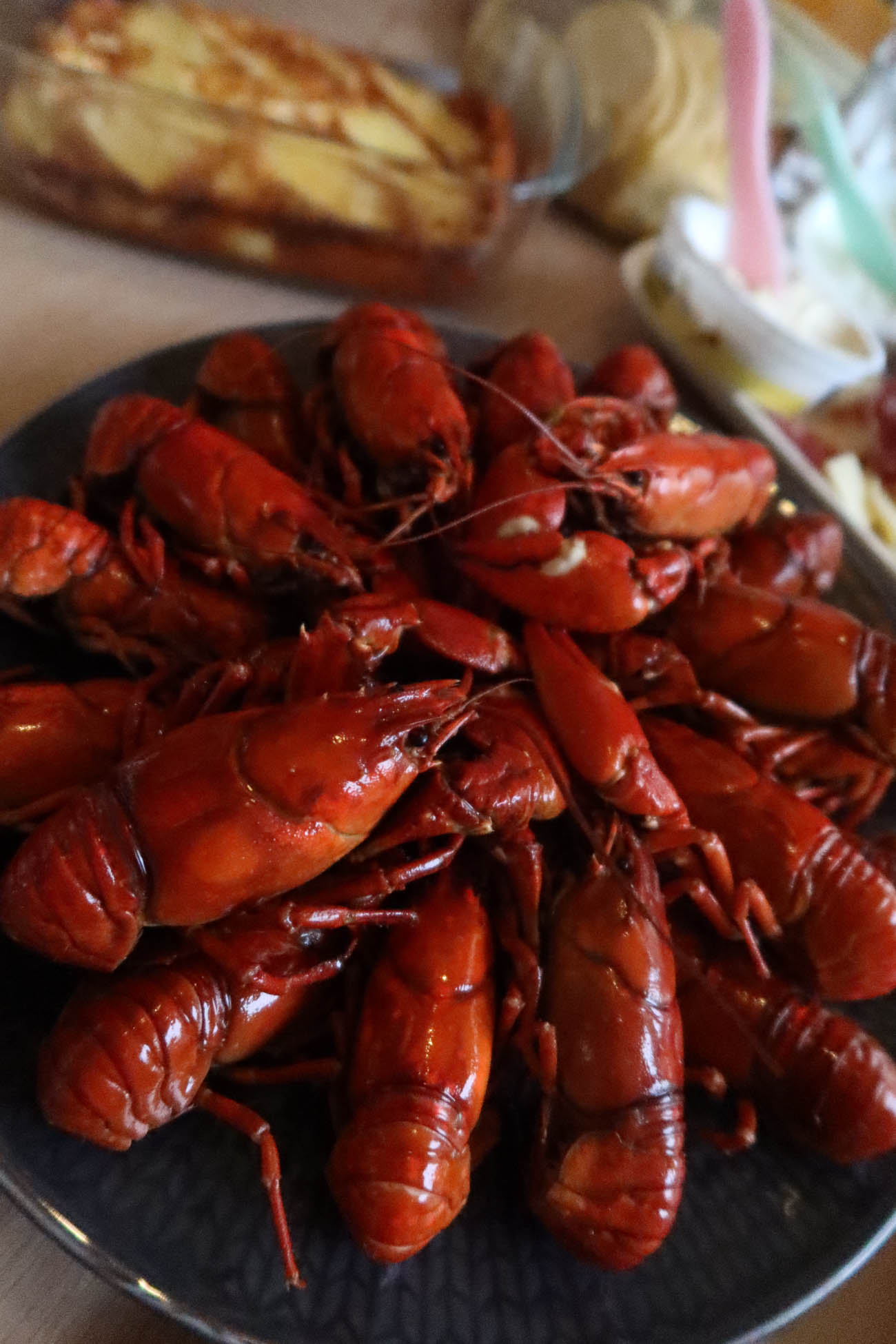 Svenska signalkräftor på fat