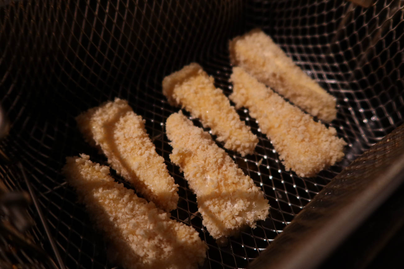 Friterad manchego – tapas med plommonmarmelad