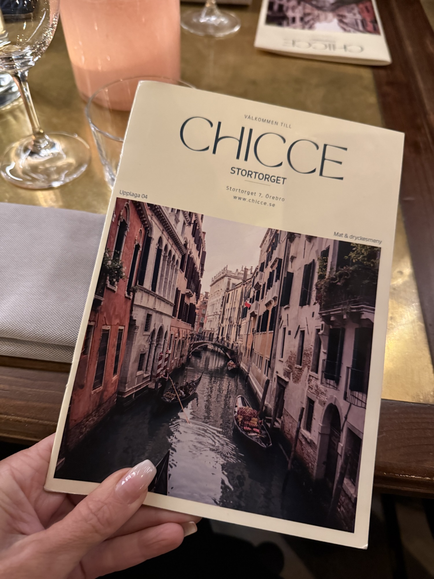 Chicce Örebro – förrätt och dukning – Img 7682