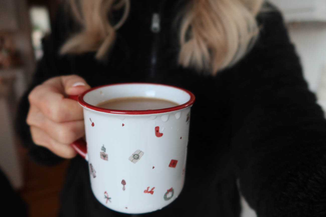 Röd julmugg från Hemtex