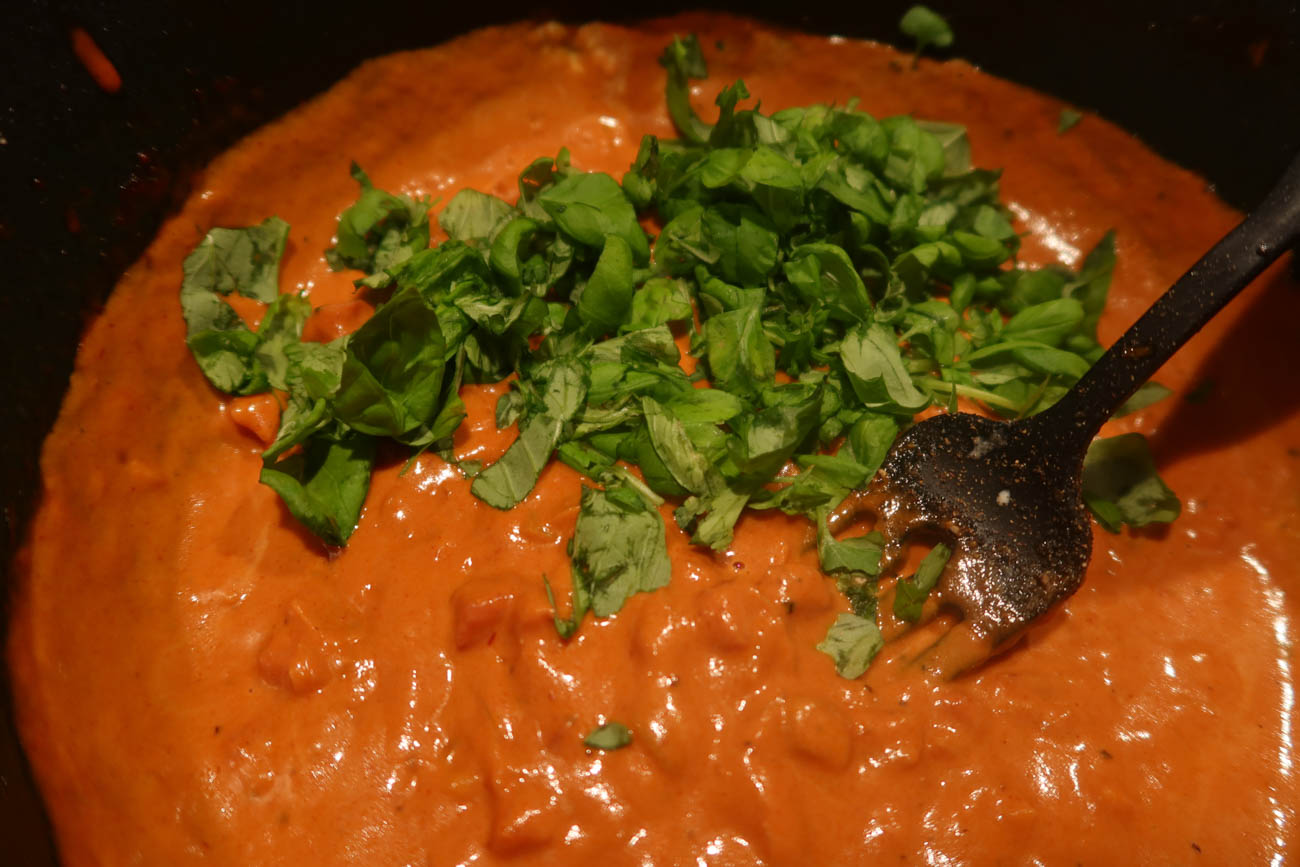 Penne blandas med krämig vodkasås